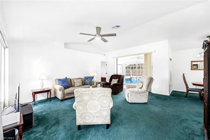 923 SW 37th  TER, Cape Coral, FL 33914
