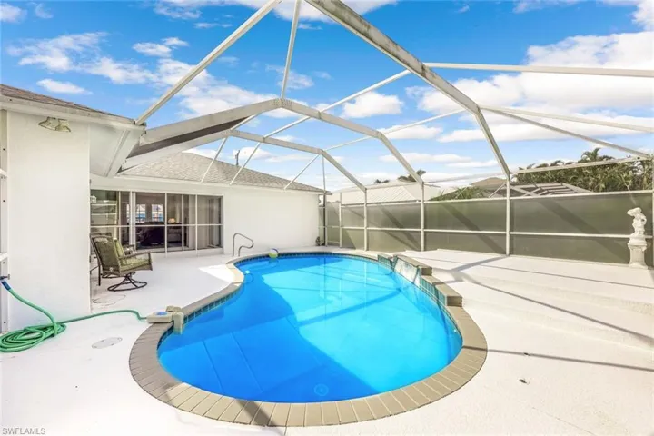 923 SW 37th  TER, Cape Coral, FL 33914