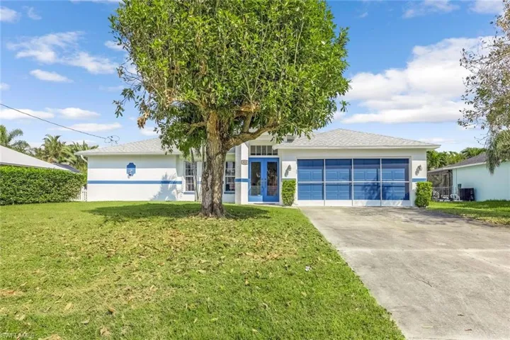 Fresh Exterior Paint/Screen-Optional Garage. YES ITS AN IN GROUND POOL HOME FOR $300!