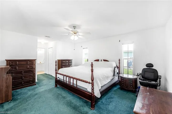 923 SW 37th  TER, Cape Coral, FL 33914