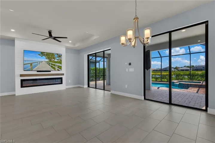 3943 Black Eagle Ln, Fort Myers, Florida 33966