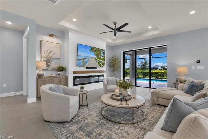 3943 Black Eagle Ln, Fort Myers, Florida 33966