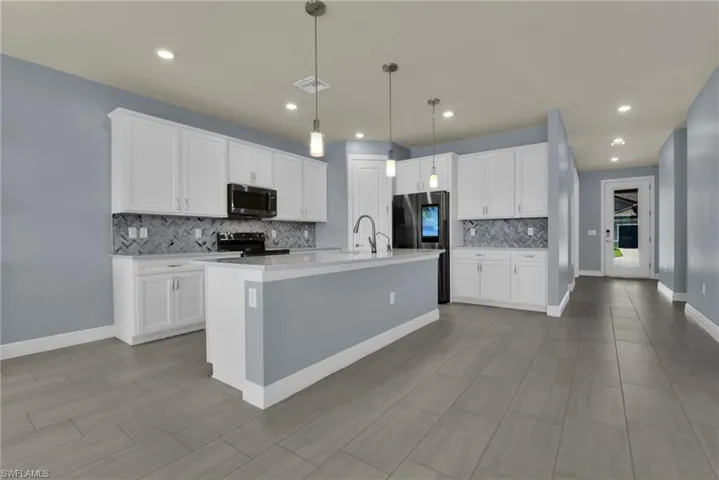 3943 Black Eagle Ln, Fort Myers, Florida 33966