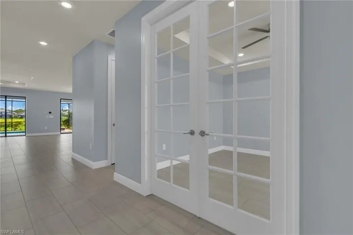 3943 Black Eagle Ln, Fort Myers, Florida 33966
