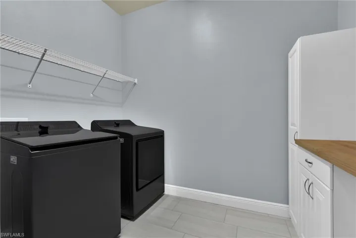 3943 Black Eagle Ln, Fort Myers, Florida 33966
