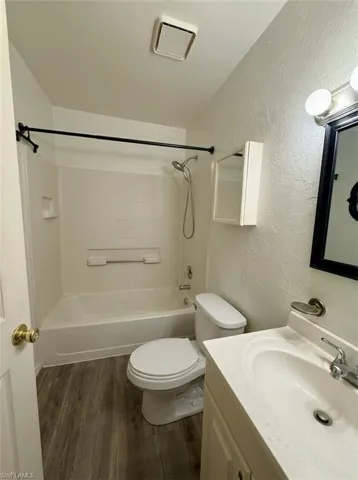 3507 9th St, Lehigh Acres, Florida 33972