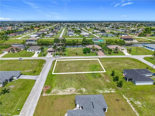 229 Nw 9th Ter, Cape Coral, Florida 33993