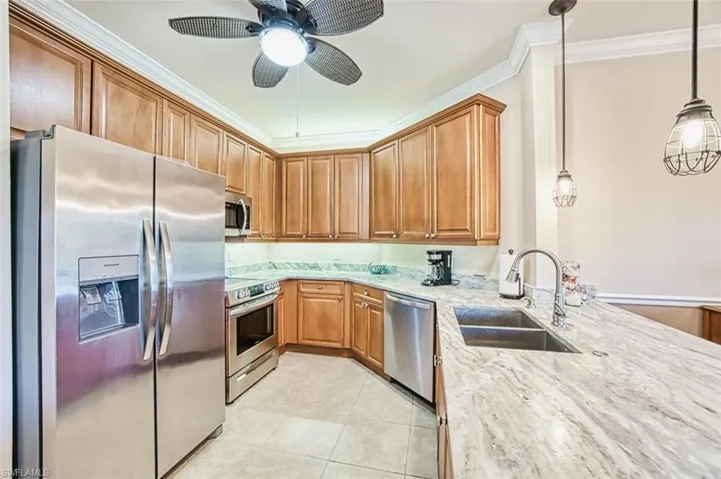 10090 Lake Cove Dr # 101, Fort Myers, Florida 33908