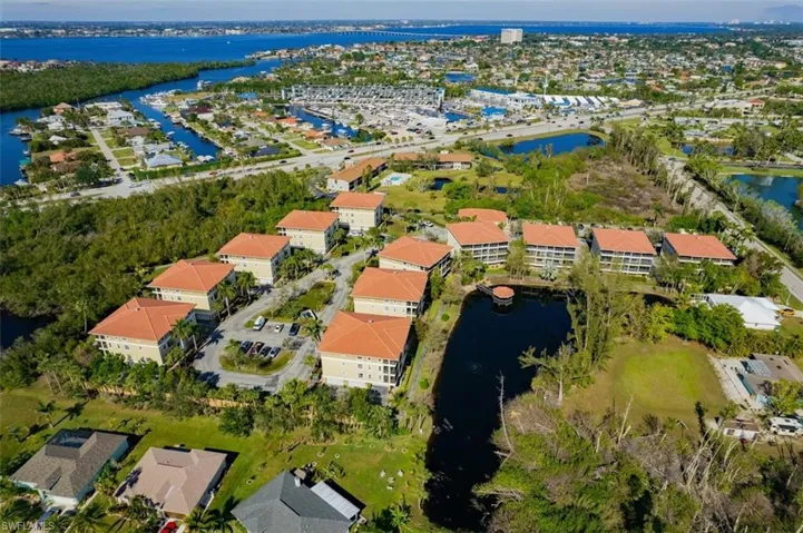 10090 Lake Cove Dr # 101, Fort Myers, Florida 33908
