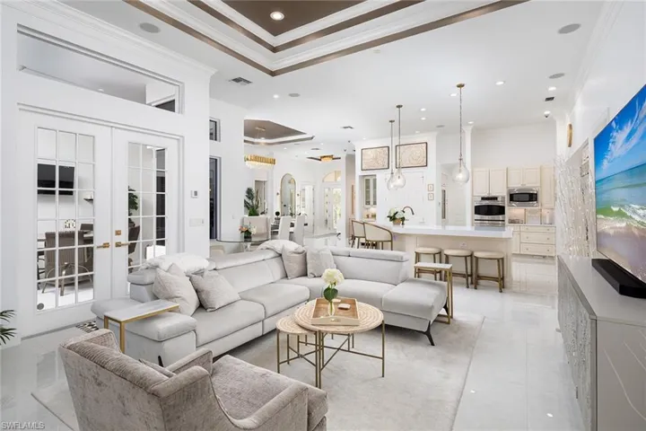 8037 Vera Cruz Way, Naples, Florida 34109