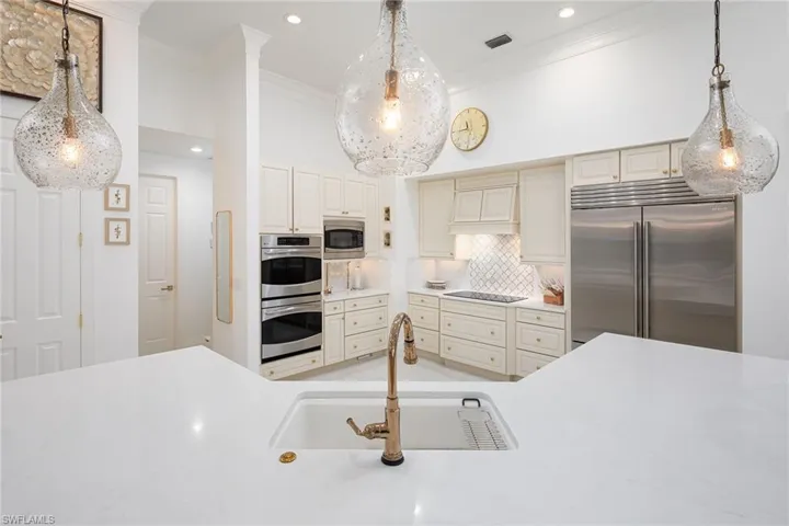 8037 Vera Cruz Way, Naples, Florida 34109