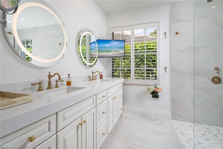 8037 Vera Cruz Way, Naples, Florida 34109