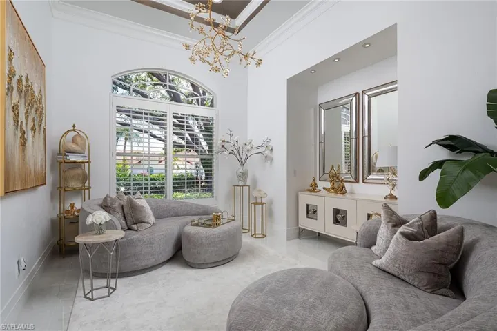 8037 Vera Cruz Way, Naples, Florida 34109