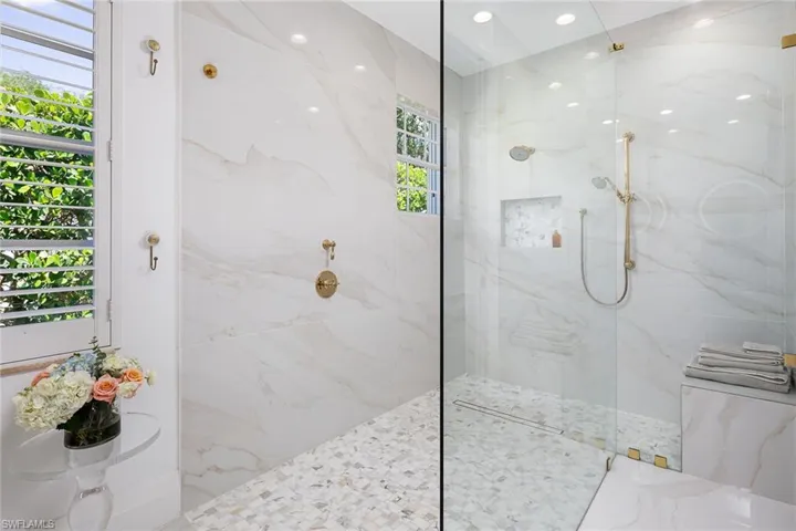 8037 Vera Cruz Way, Naples, Florida 34109