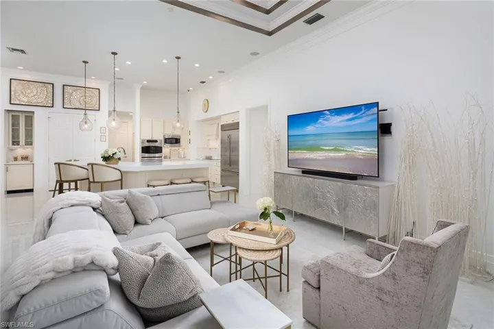 8037 Vera Cruz Way, Naples, Florida 34109