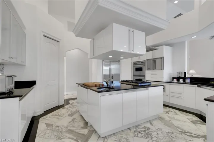 6020 Green Blvd, Naples, Florida 34116