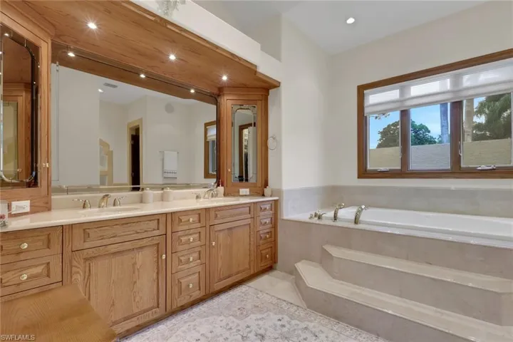 6020 Green Blvd, Naples, Florida 34116