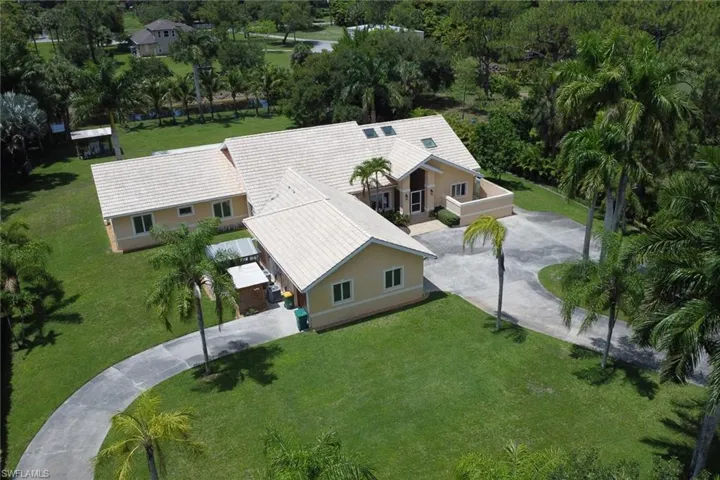 6020 Green Blvd, Naples, Florida 34116