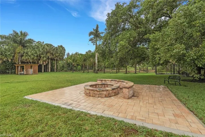 6020 Green Blvd, Naples, Florida 34116