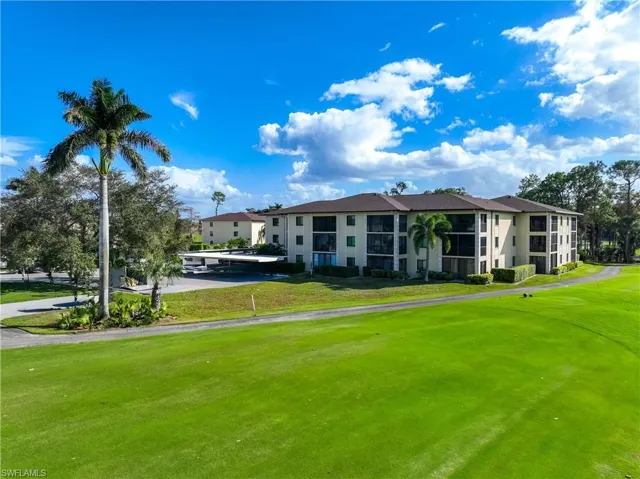 228 Fox Glen Dr 3310, Naples, Florida 34104