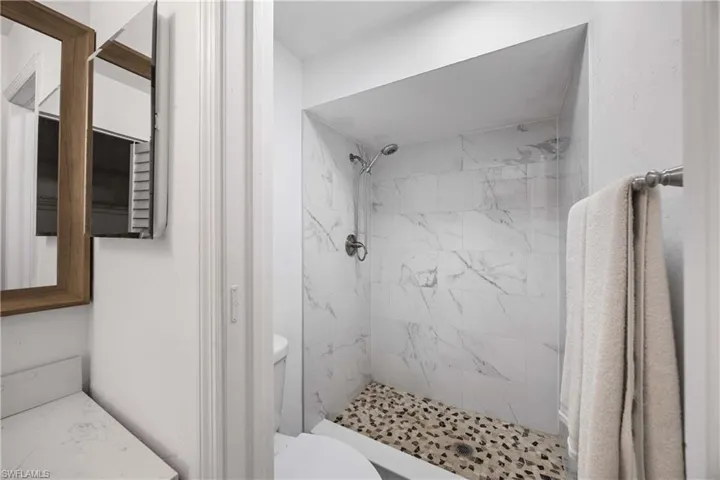 228 Fox Glen Dr 3310, Naples, Florida 34104