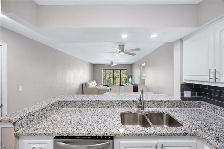 228 Fox Glen Dr 3310, Naples, Florida 34104