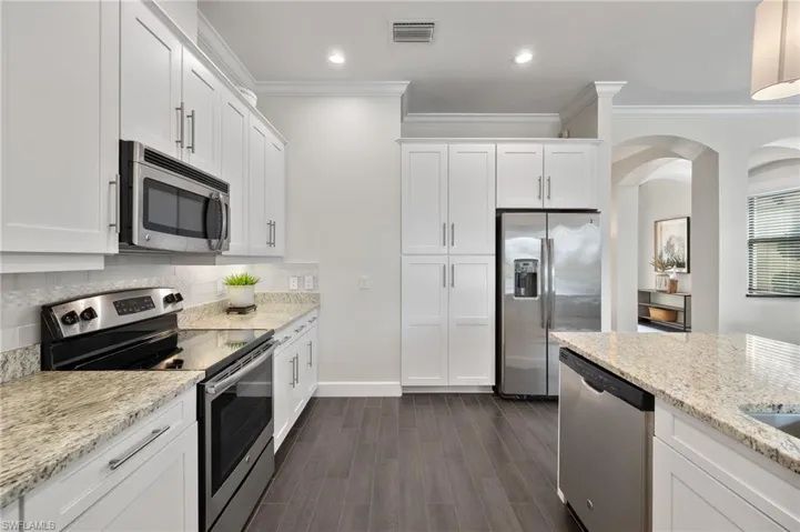 9390  Isla Bella  CIR, Bonita Springs, FL 34135