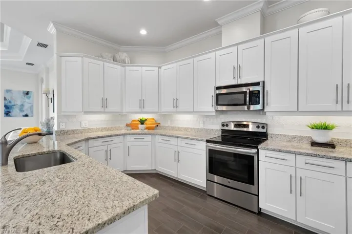 9390  Isla Bella  CIR, Bonita Springs, FL 34135