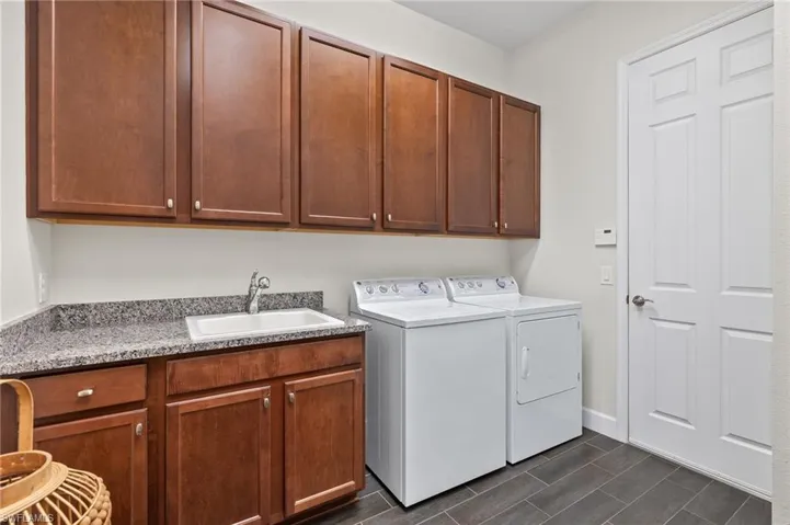 9390  Isla Bella  CIR, Bonita Springs, FL 34135