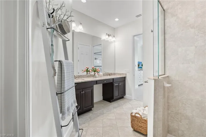 9390  Isla Bella  CIR, Bonita Springs, FL 34135