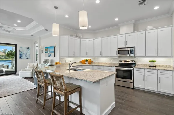 9390  Isla Bella  CIR, Bonita Springs, FL 34135