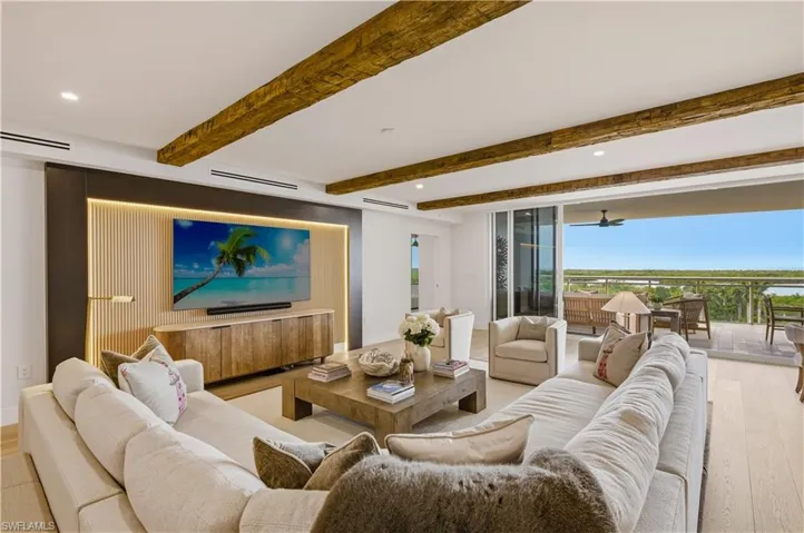 13945 Old Coast Rd 602, Naples, Florida 34110