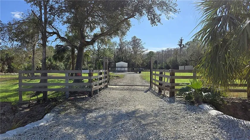22950  Tinas  LN, Fort Myers, FL 33913