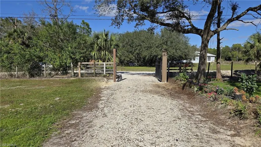 22950  Tinas  LN, Fort Myers, FL 33913