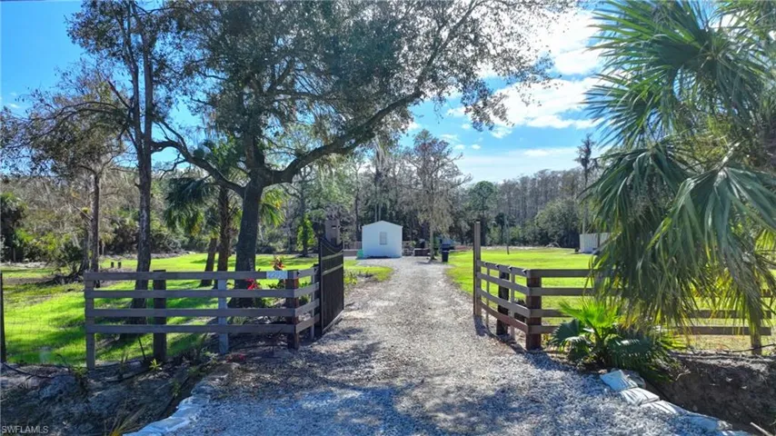 22950  Tinas  LN, Fort Myers, FL 33913