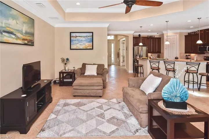 LARGE LIVING SPACE