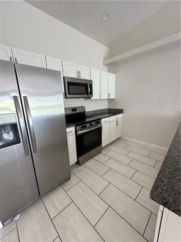 606 Se 8th St, Cape Coral, Florida 33990