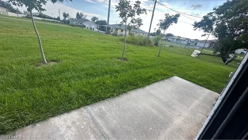 606 Se 8th St, Cape Coral, Florida 33990