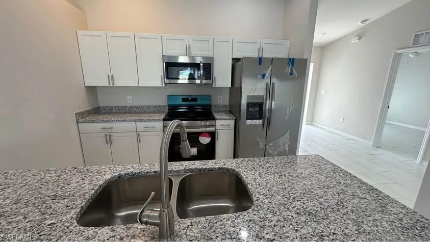 606 Se 8th St, Cape Coral, Florida 33990