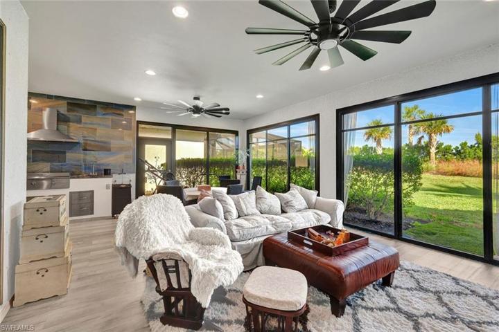 Welcome home to 11760 Canal Grande Dr Fort Myers