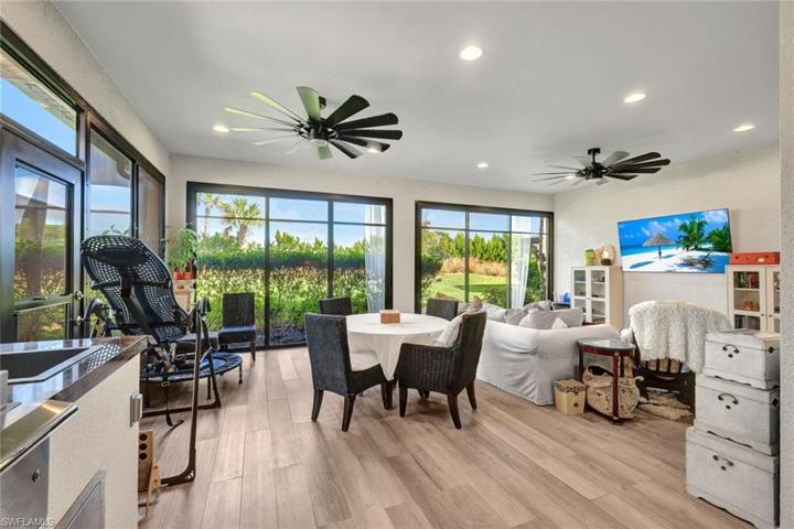Welcome home to 11760 Canal Grande Dr Fort Myers