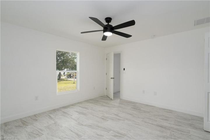 959  EISENHOWER BLVD  , Lehigh Acres, FL 33974