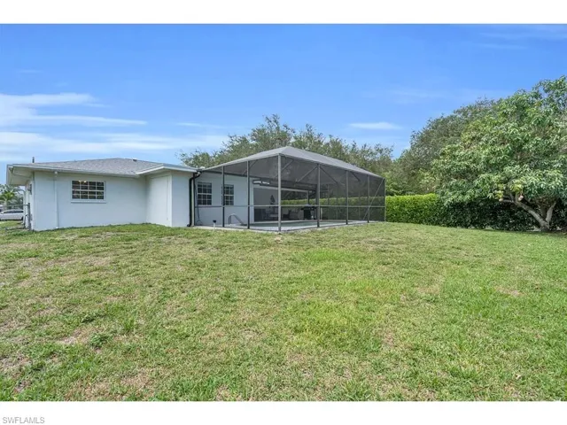 250  Willowick  DR, Naples, FL 34110