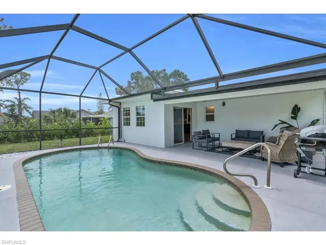 250  Willowick  DR, Naples, FL 34110