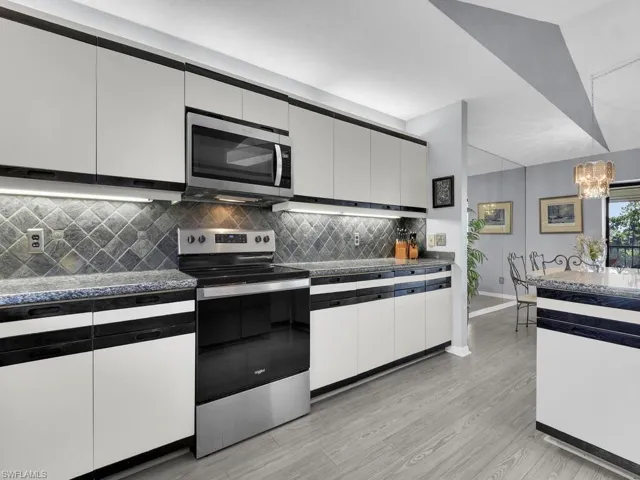 Spacious Kitchen