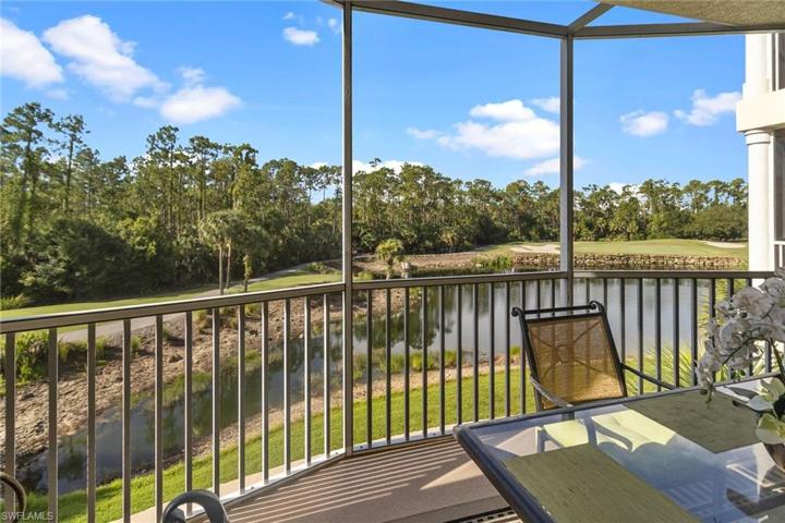 4884 Hampshire CT # 202, NAPLES FL 34112