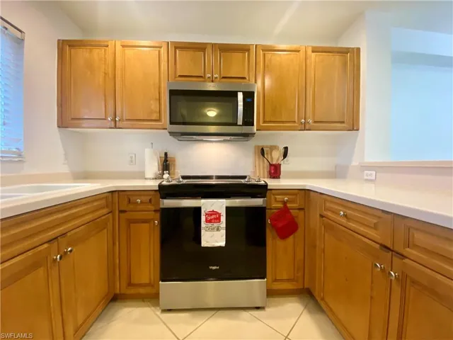 9460 Ivy Brook RUN # 707, FORT MYERS FL 33913