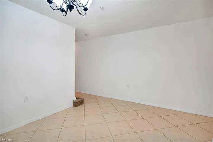 9460 Ivy Brook RUN # 707, FORT MYERS FL 33913