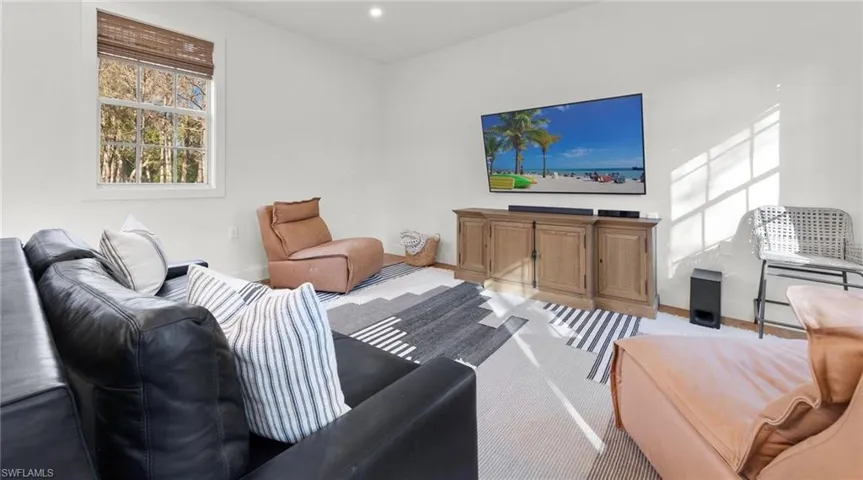 5271 Cherry Wood Dr, Naples, Florida 34119