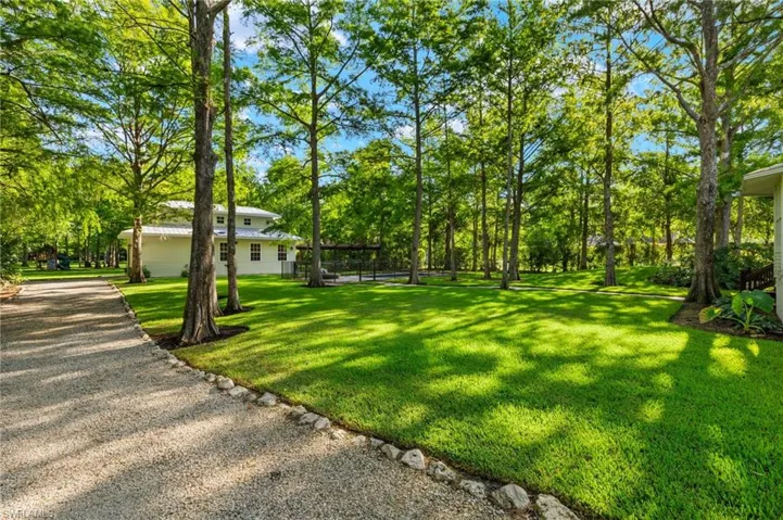 5271 Cherry Wood Dr, Naples, Florida 34119